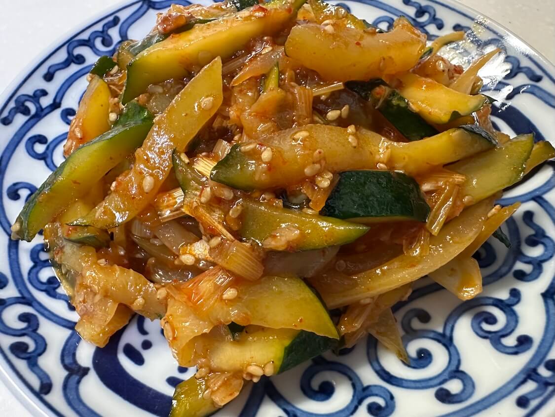 ズッキーニのピリ辛炒め。韓国おかず＆おつまみ！ビビンバやそうめんにも♫