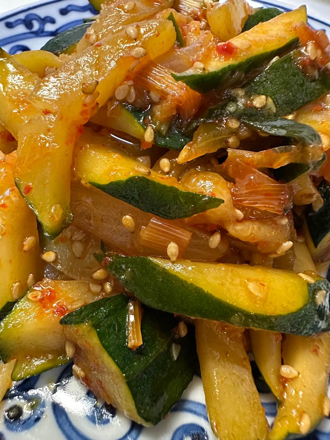 ズッキーニのピリ辛炒め。韓国おかず＆おつまみ！ビビンバやそうめんにも♫