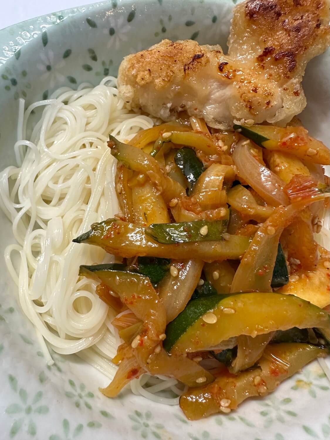 ズッキーニのピリ辛炒め。韓国おかず＆おつまみ！ビビンそうめんの具♫