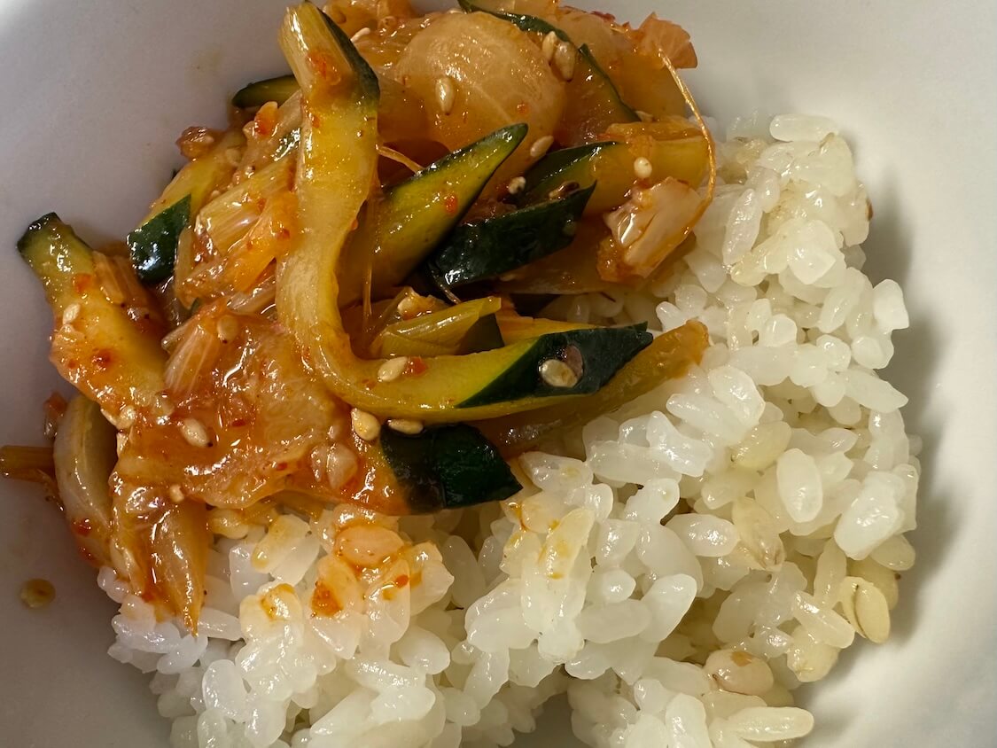 ズッキーニのピリ辛炒めレシピ。韓国おかず