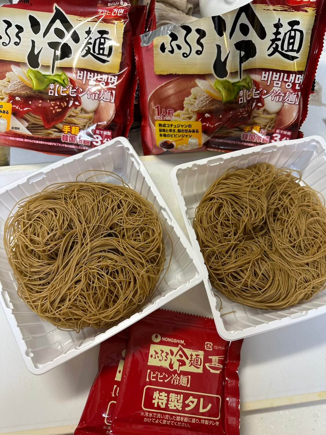 韓国のふるるビビン冷麺