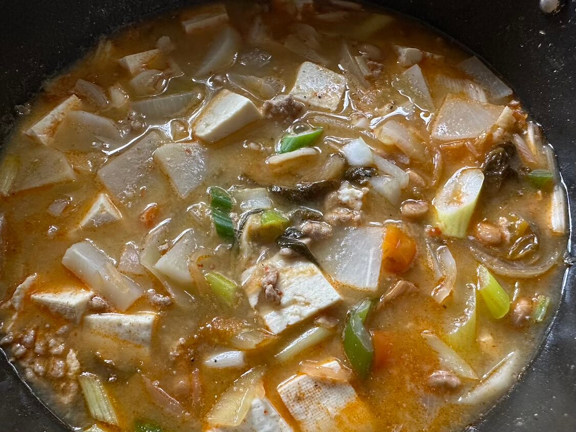 納豆でも美味しい「チョングッチャンチゲ」レシピ。韓国の人気レシピも！