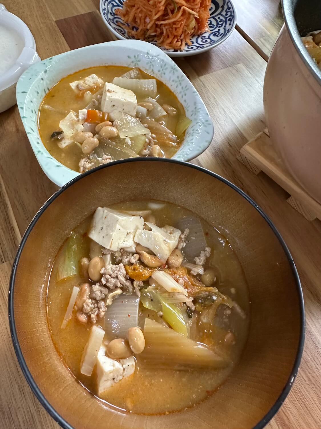 納豆で作るヘルシー韓国料理、チョングッチャンチゲ。