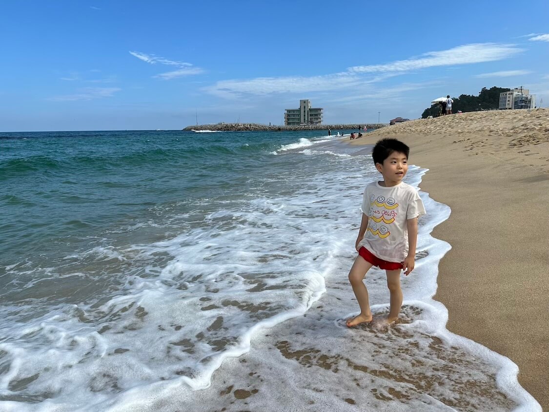 韓国の江陵観光。人気の海辺とコーヒー通りでゆっくり過ごした午後☕