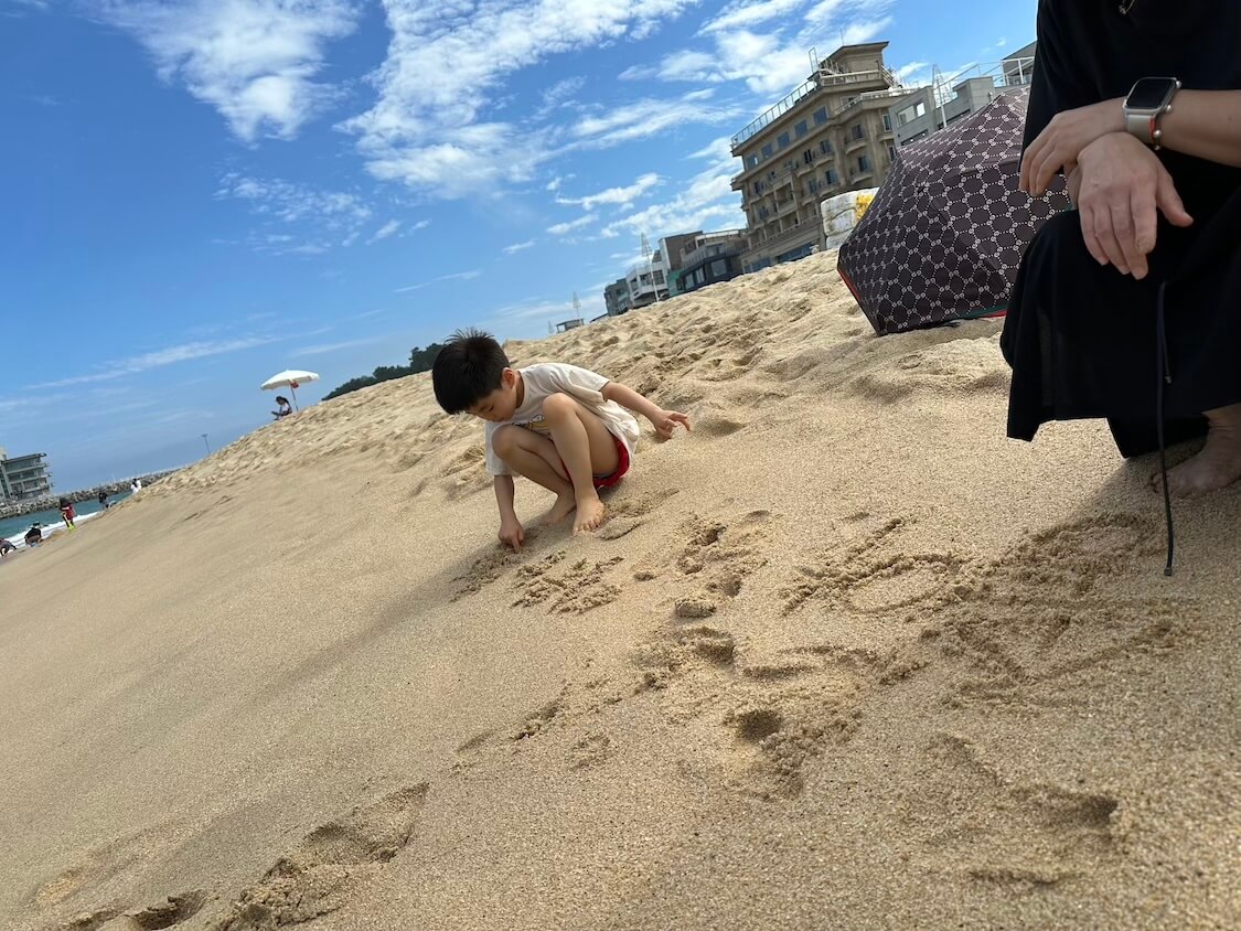 韓国の江陵観光。人気の海水浴場