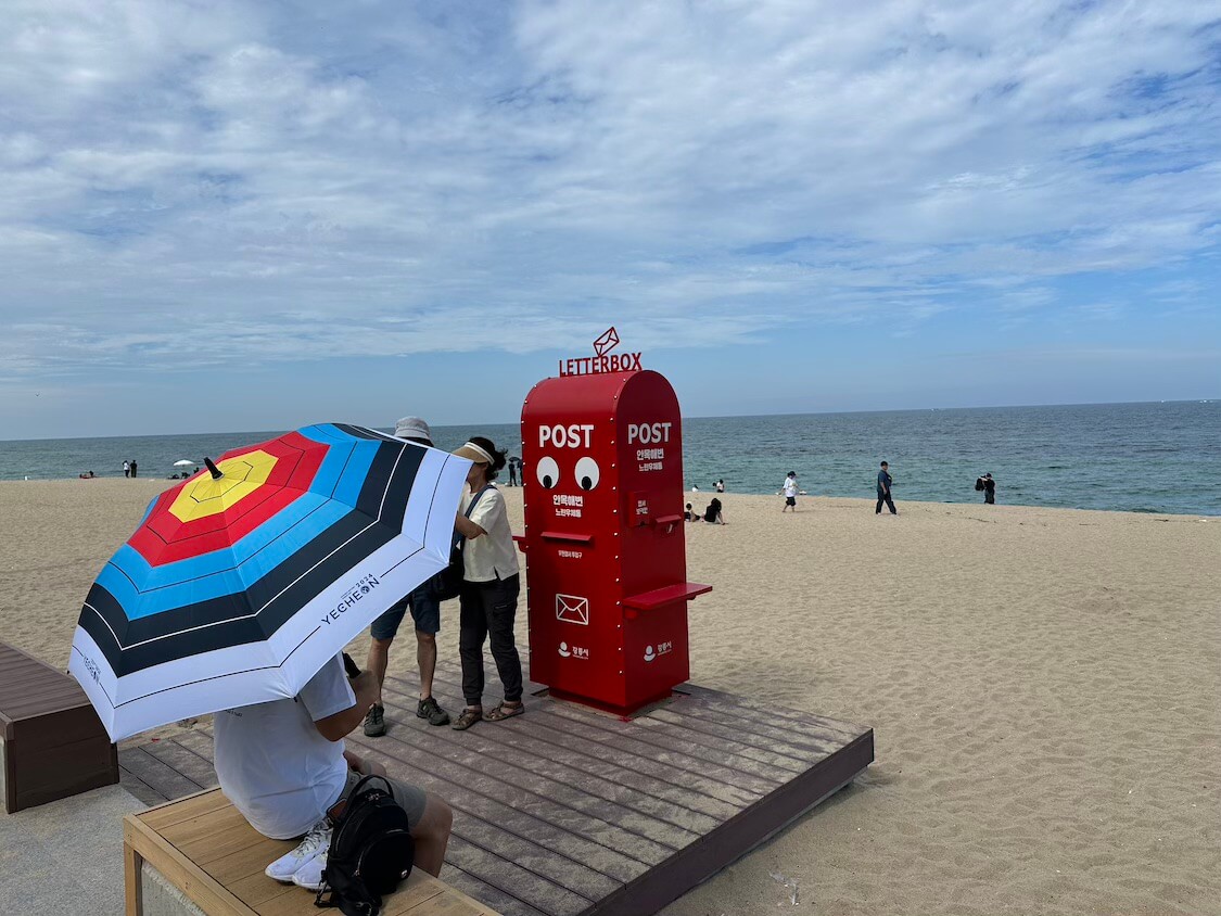 韓国の江陵観光。人気の海水浴場