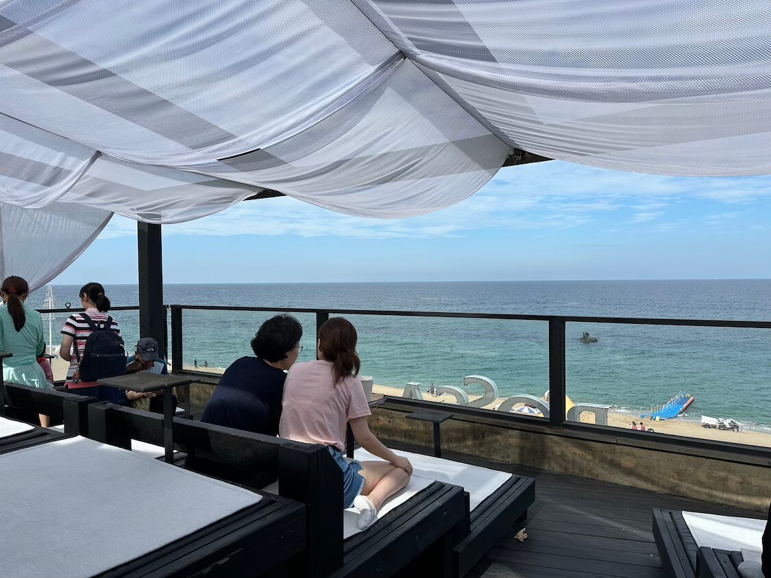 韓国の江陵観光。人気の海辺とコーヒー通りでゆっくり過ごした午後☕