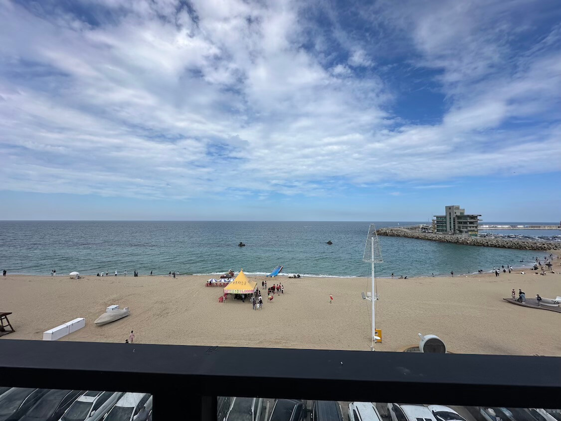 韓国の江陵観光。海が見えるカフェ