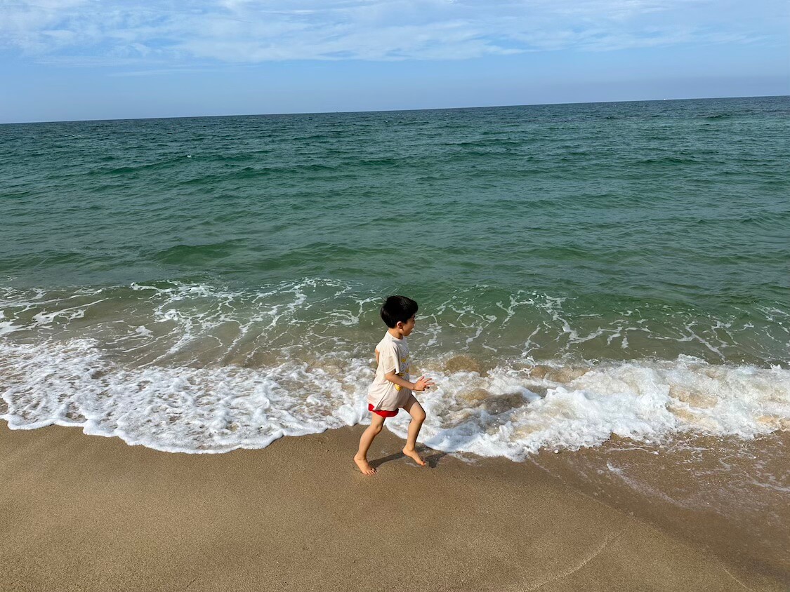 韓国の江陵観光。人気の海辺とコーヒー通りでゆっくり過ごした午後☕