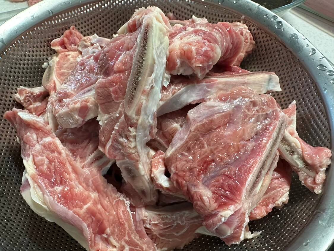 骨付きカルビ【LAカルビ】母＋韓国の人気レシピ。骨付き肉を柔らかくする方法