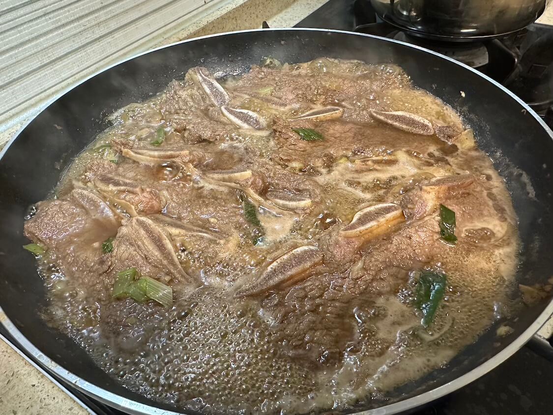 骨付きカルビ【LAカルビ】母＋韓国の人気レシピ。焼き方