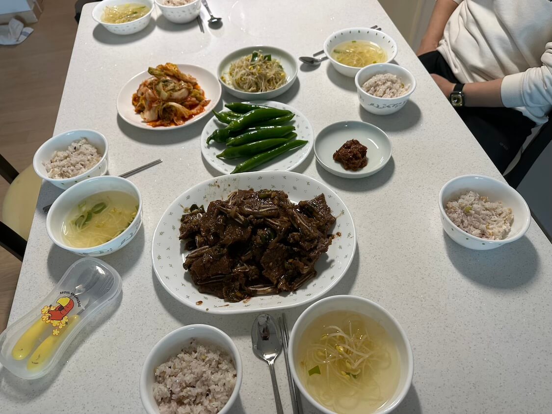 骨付きカルビ【LAカルビ】献立と韓国人の食べ方