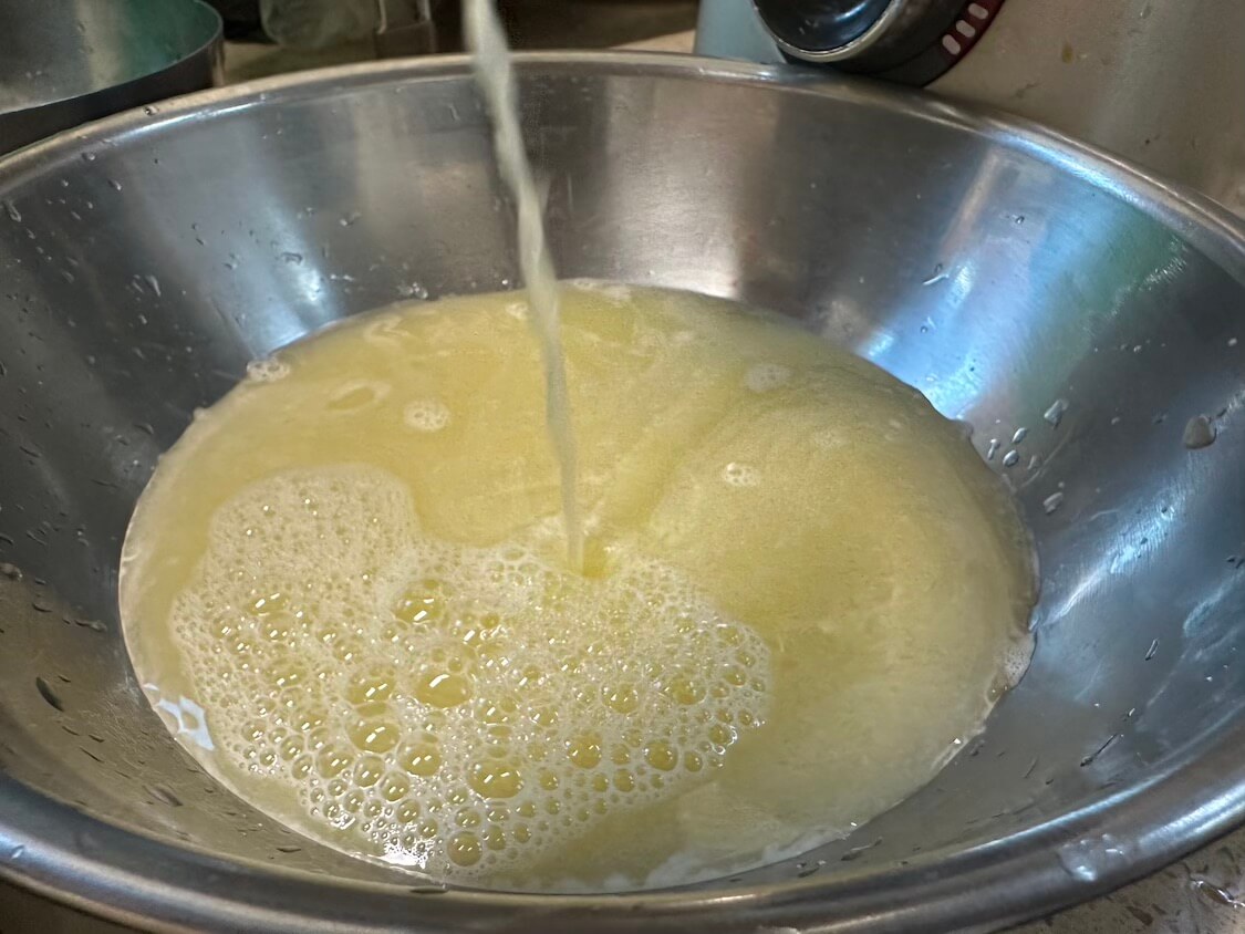 骨付きカルビ【LAカルビ】レシピ材料。骨付き肉を柔らかくする漬け込みだれの作り方