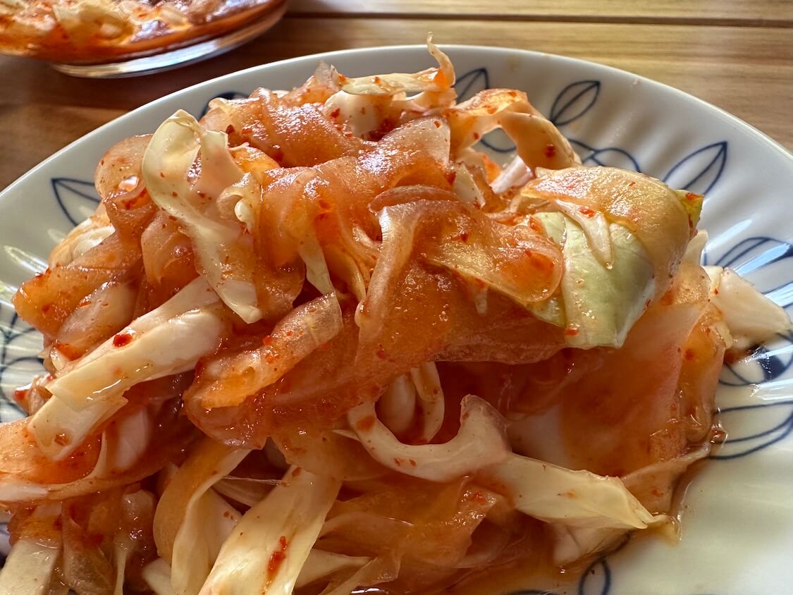 カンタン酢のレシピ！玉ねぎとキャベツのキムチ