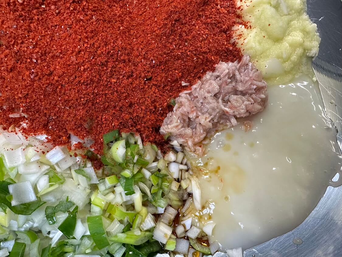 自家製白菜キムチの作り方。キムチのヤンニョムソ（味付け）に入るもの。魚醤