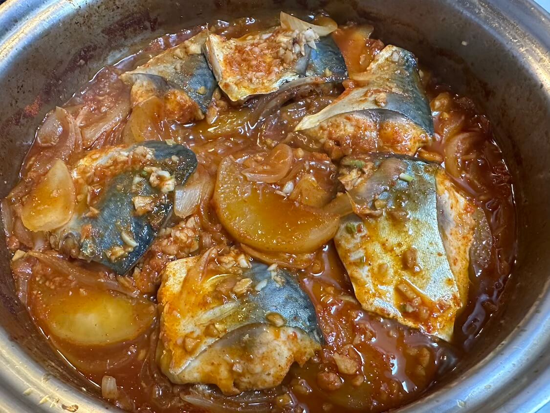 ご飯泥棒【サバにら大根】鯖のピリ辛韓国式煮付けレシピ