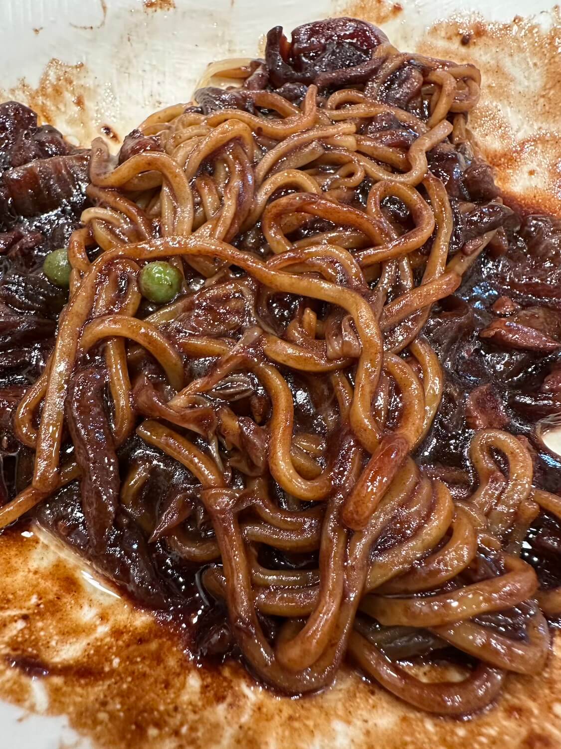 新大久保の人気店でジャージャー麺を食べた感想ブログ