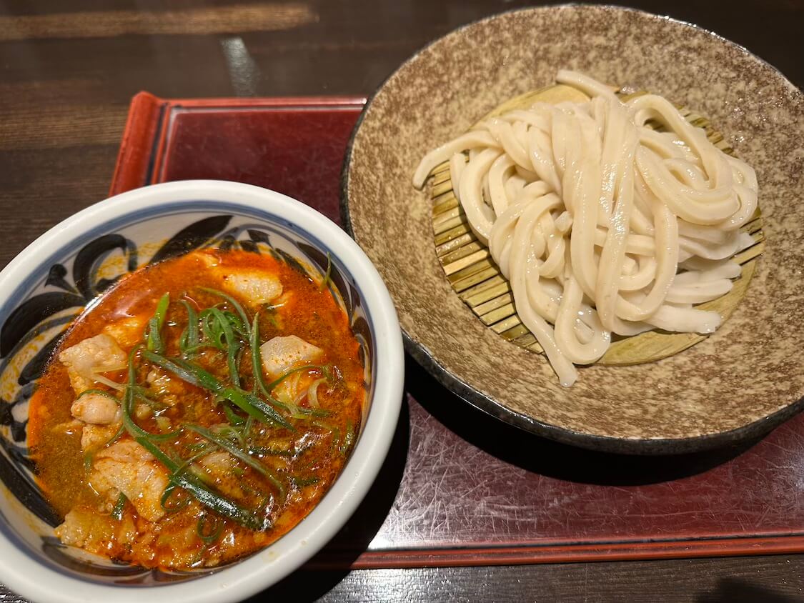 辛いスープのつけ麺