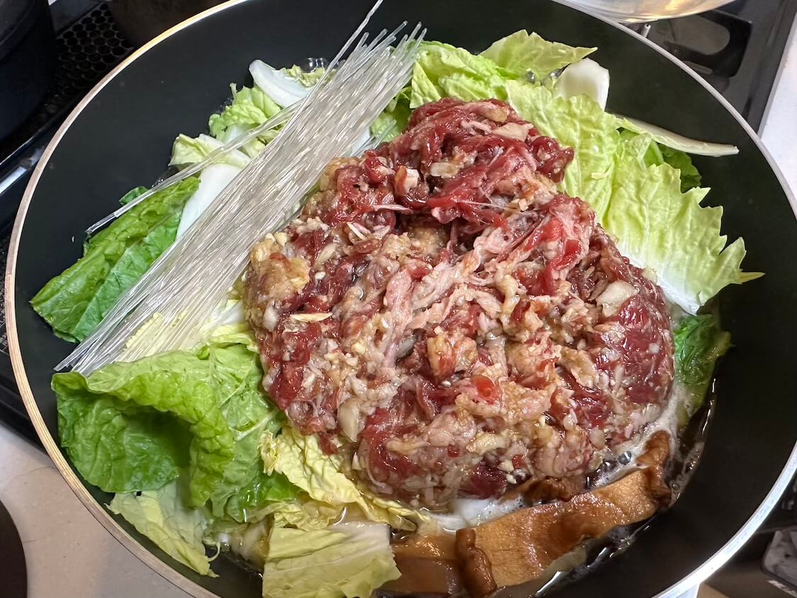 プルコギと白菜の簡単鍋の作り方