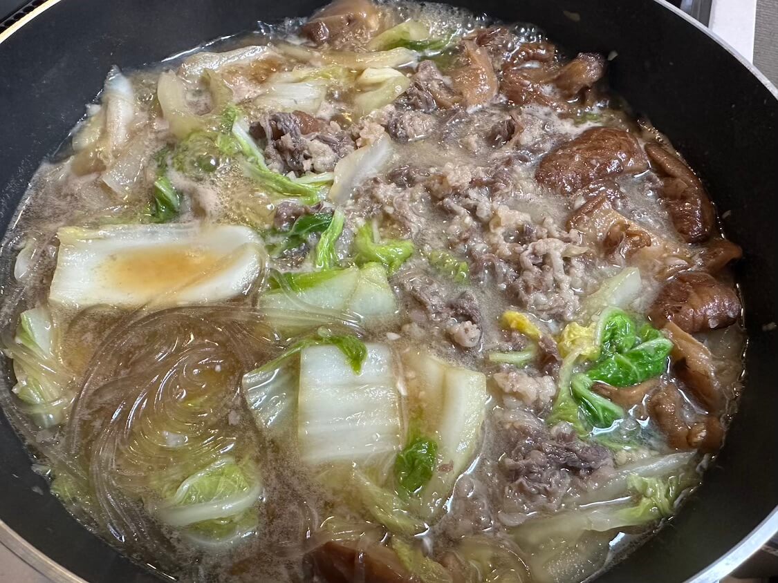 プルコギと白菜の簡単鍋の作り方。鍋の素なしで作れる