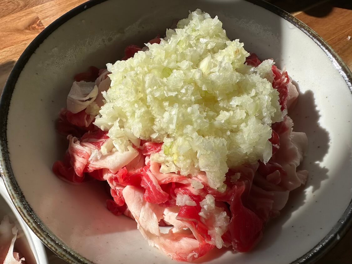 プルコギと白菜で冬の簡単鍋。プルコギ肉の漬け込みレシピ