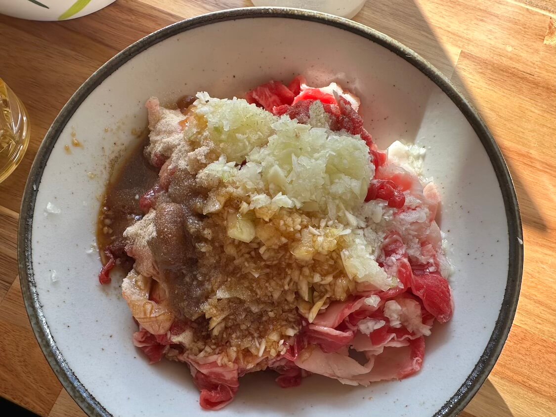 プルコギと白菜で冬の簡単鍋。プルコギ肉の漬け込みレシピ