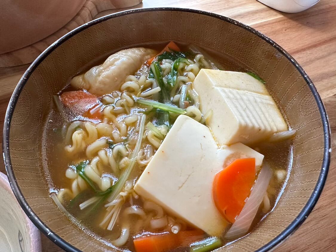 韓国のインスタントラーメンで簡単うま辛豆腐鍋レシピ