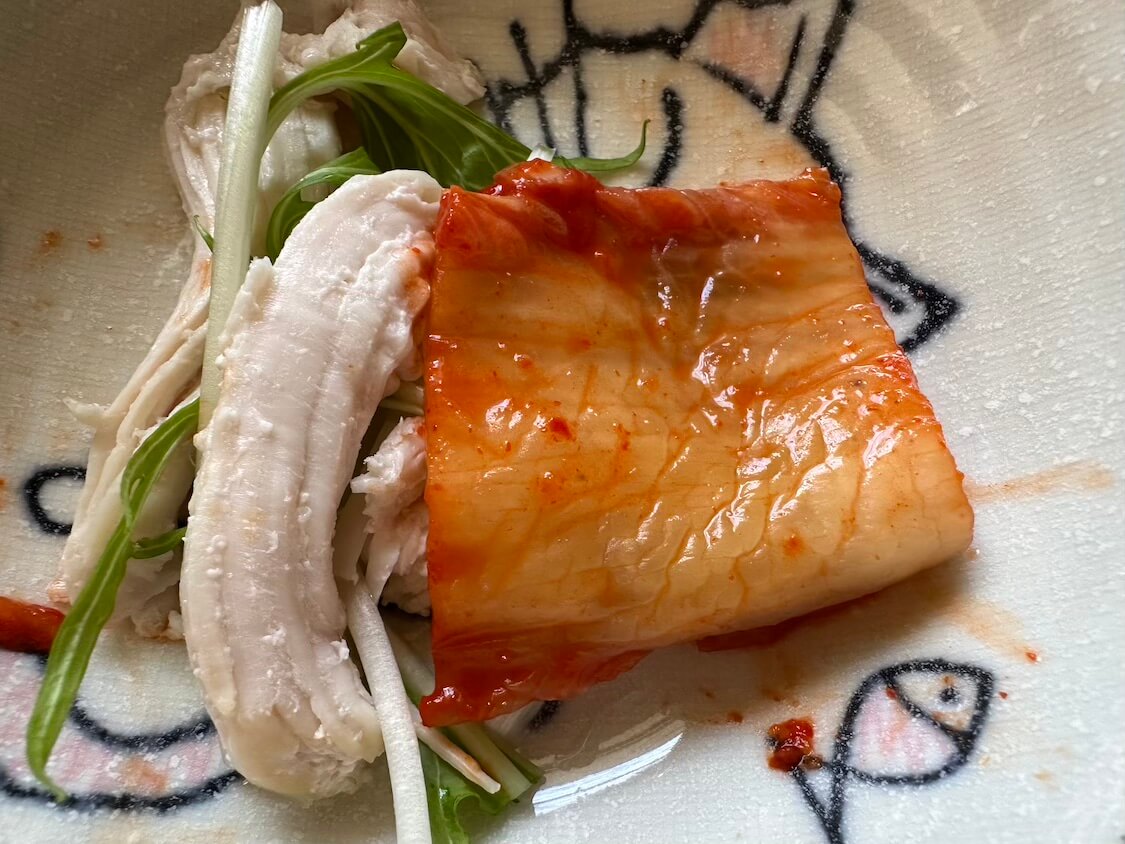 韓国のインスタントラーメンと熟成キムチ、むね肉