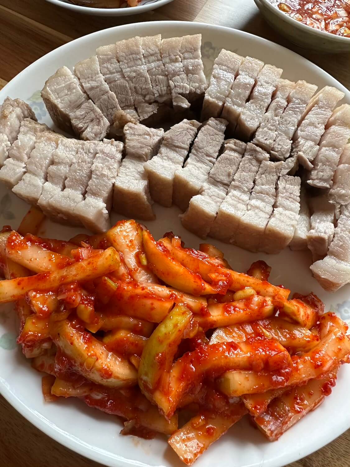 ゆで豚がご馳走に。ポリポリ食感がクセになる、本格ポッサムキムチ