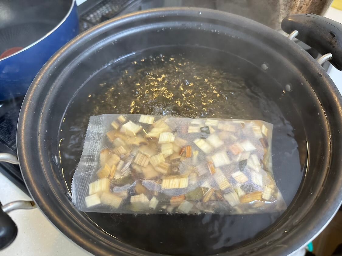 韓国のゆで豚用の漢方材料キット(ポッサム)