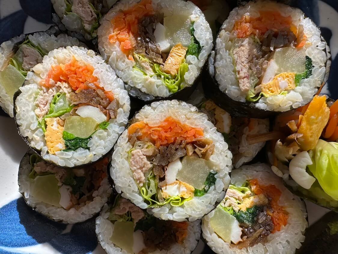 キンパ（韓国式海苔巻き）レシピ。人気のツナキンパ