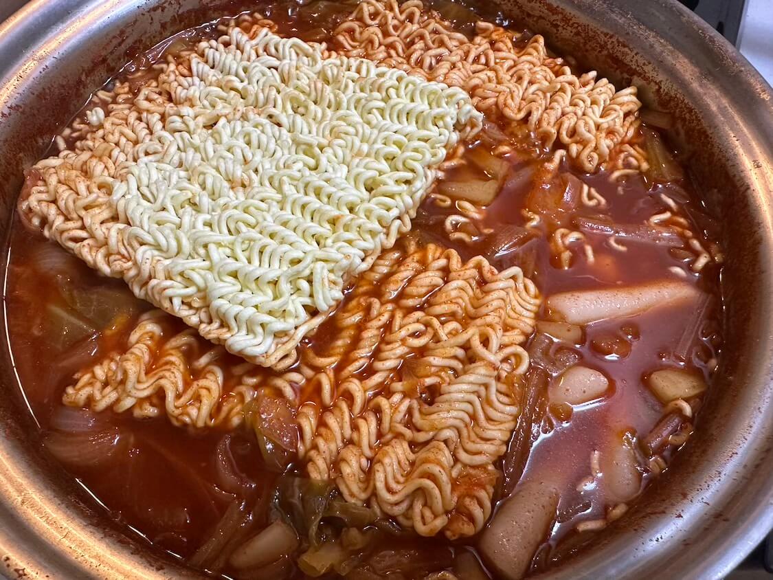 ラーメントッポッキのレシピ