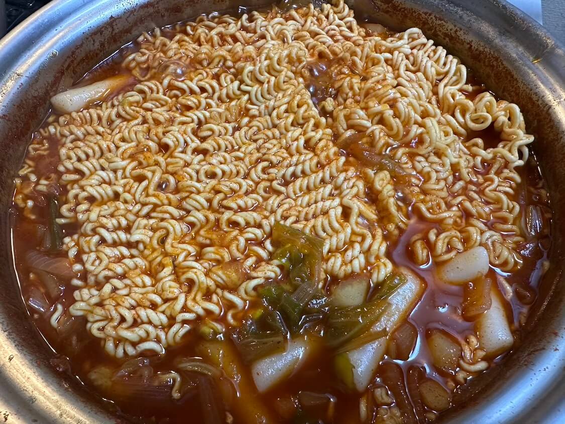 ラーメントッポッキのレシピ