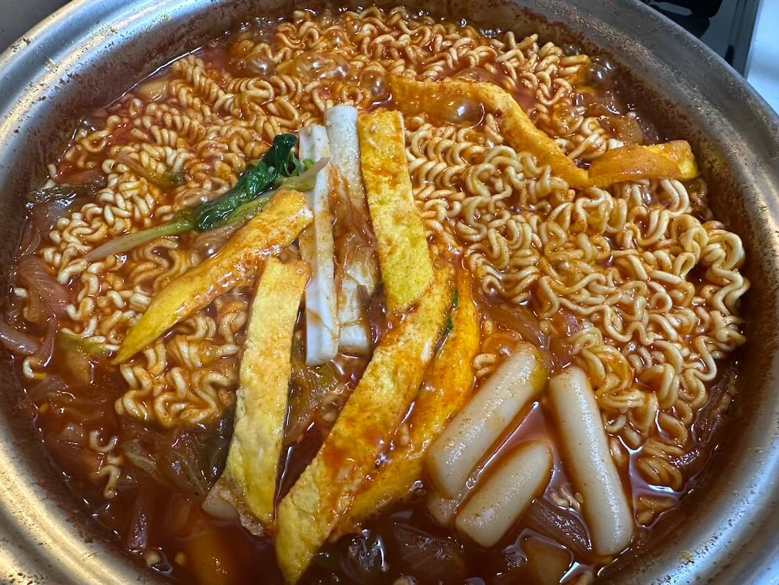 ラーメントッポッキのレシピ