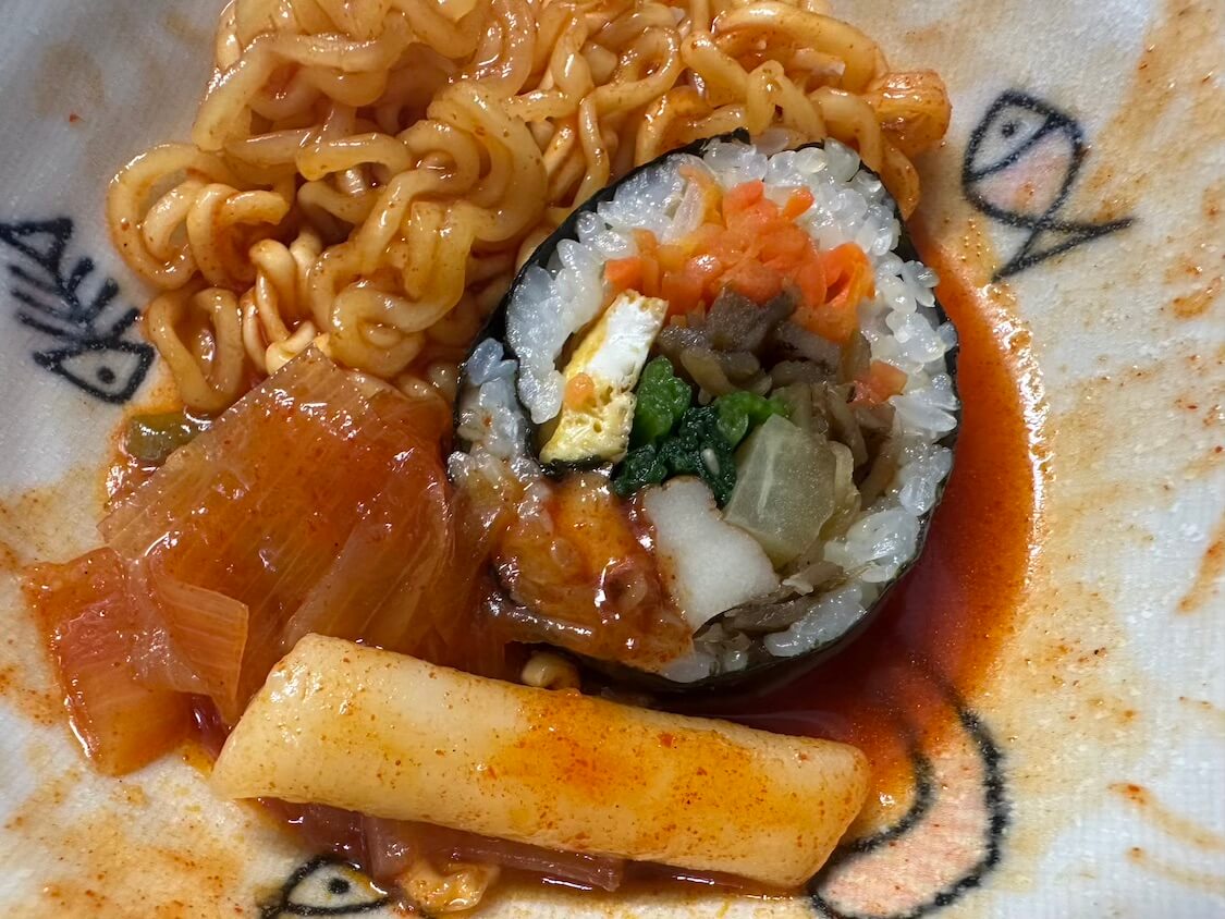 キンパとトッポッキ