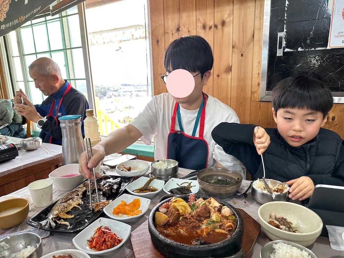 済州島グルメ。人気店の雰囲気