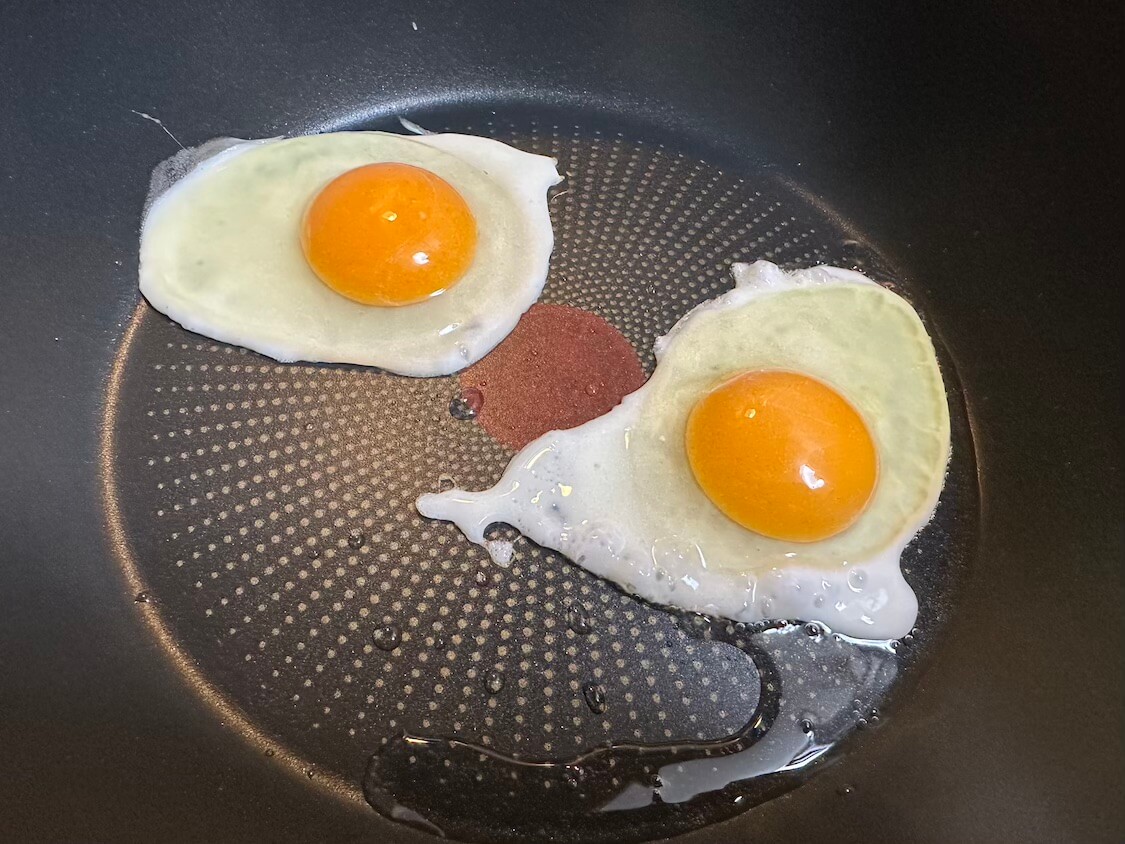 春白菜のポムドンビビンバのレシピ。目玉焼きとプルコギで食べ応えアップ