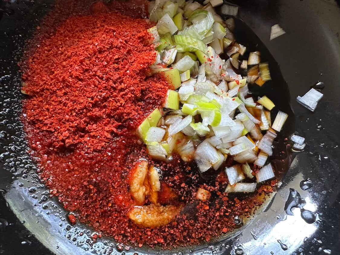 春白菜のポムドンビビンバのレシピ。ヤンニョムの調味料