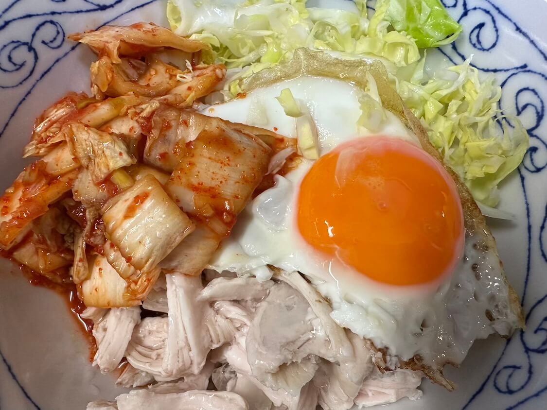 春白菜のポムドンビビンバのレシピ。具のアレンジ。むね肉と春キャベツ