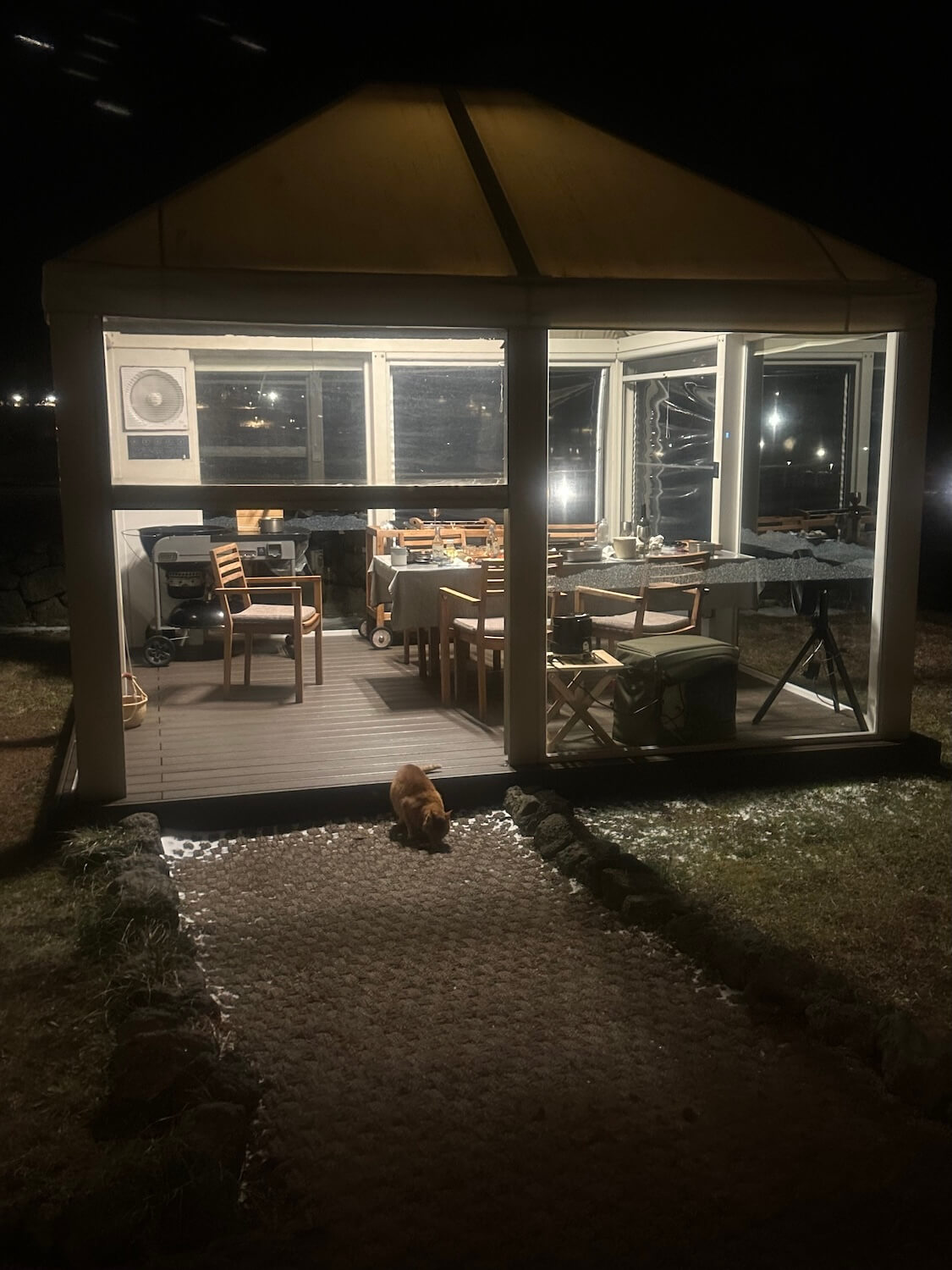 済州島の漢拏山近くの宿で海鮮バーベキュー。