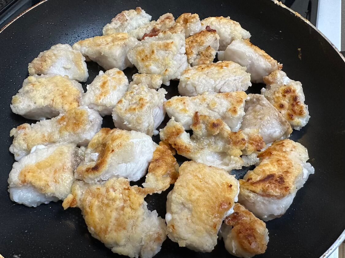 ナッツたっぷりヤンニョムチキンのレシピ