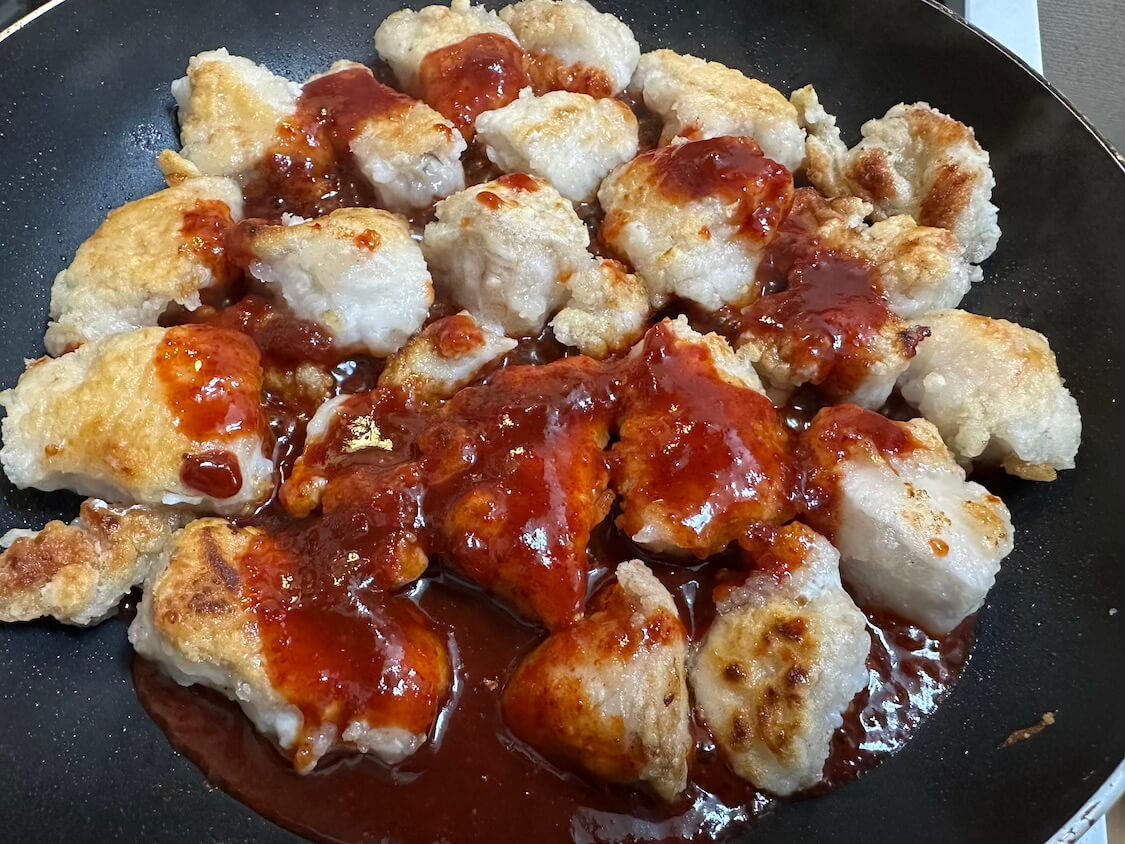 ナッツたっぷりヤンニョムチキンのレシピ。ナッツの種類