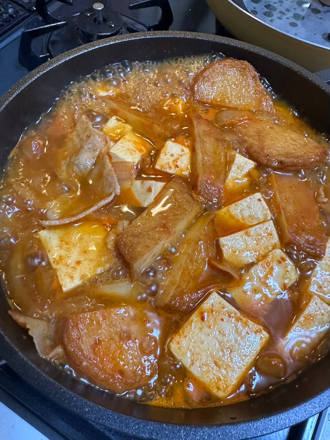 豆腐とさつま揚げのコチュジャンチゲ【簡単レシピ】10分で旨辛スープ🌶️